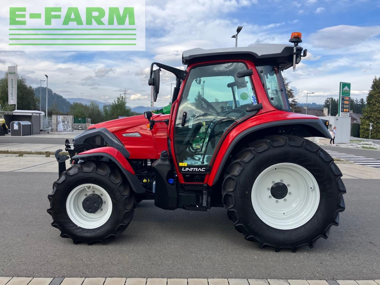 Lindner Lintrac 100 - Tractor: foto 2 Lindner Lintrac 100 - Tractor: foto 2