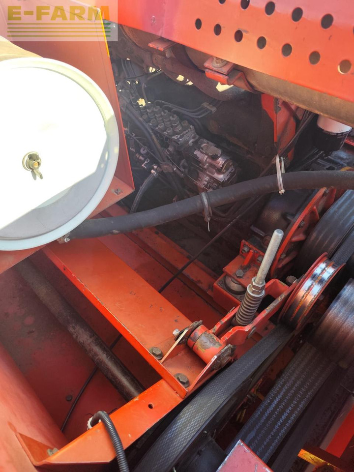 Cosechadora de granos Massey Ferguson 38: foto 48