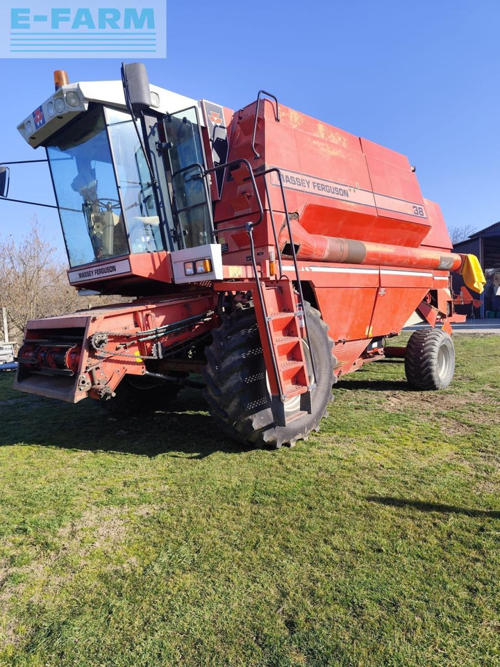 Massey Ferguson 38 - Cosechadora de granos: foto 1 Massey Ferguson 38 - Cosechadora de granos: foto 1