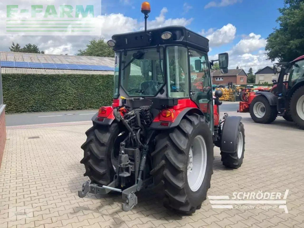 Massey Ferguson 3fr.85 cab efficient - Tractor: foto 3 Massey Ferguson 3fr.85 cab efficient - Tractor: foto 3