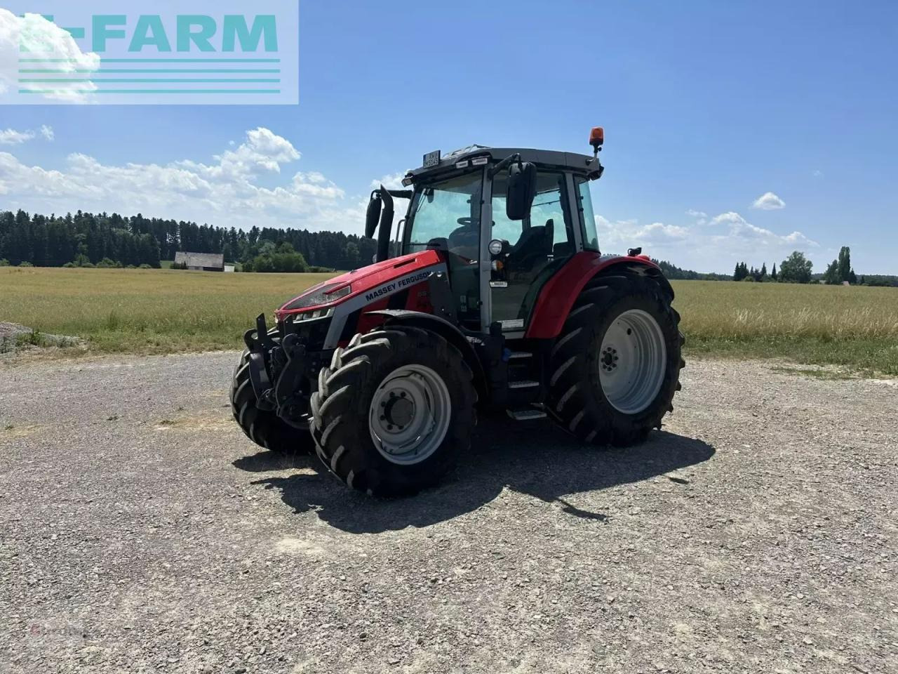 Massey Ferguson 5s.145 - Tractor: foto 4 Massey Ferguson 5s.145 - Tractor: foto 4
