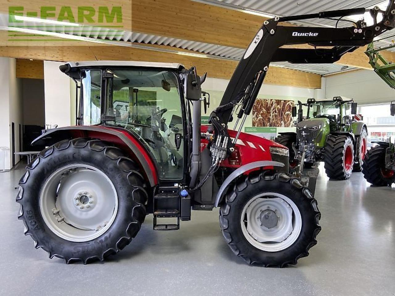 Massey Ferguson 6713 essential - Tractor: foto 2 Massey Ferguson 6713 essential - Tractor: foto 2