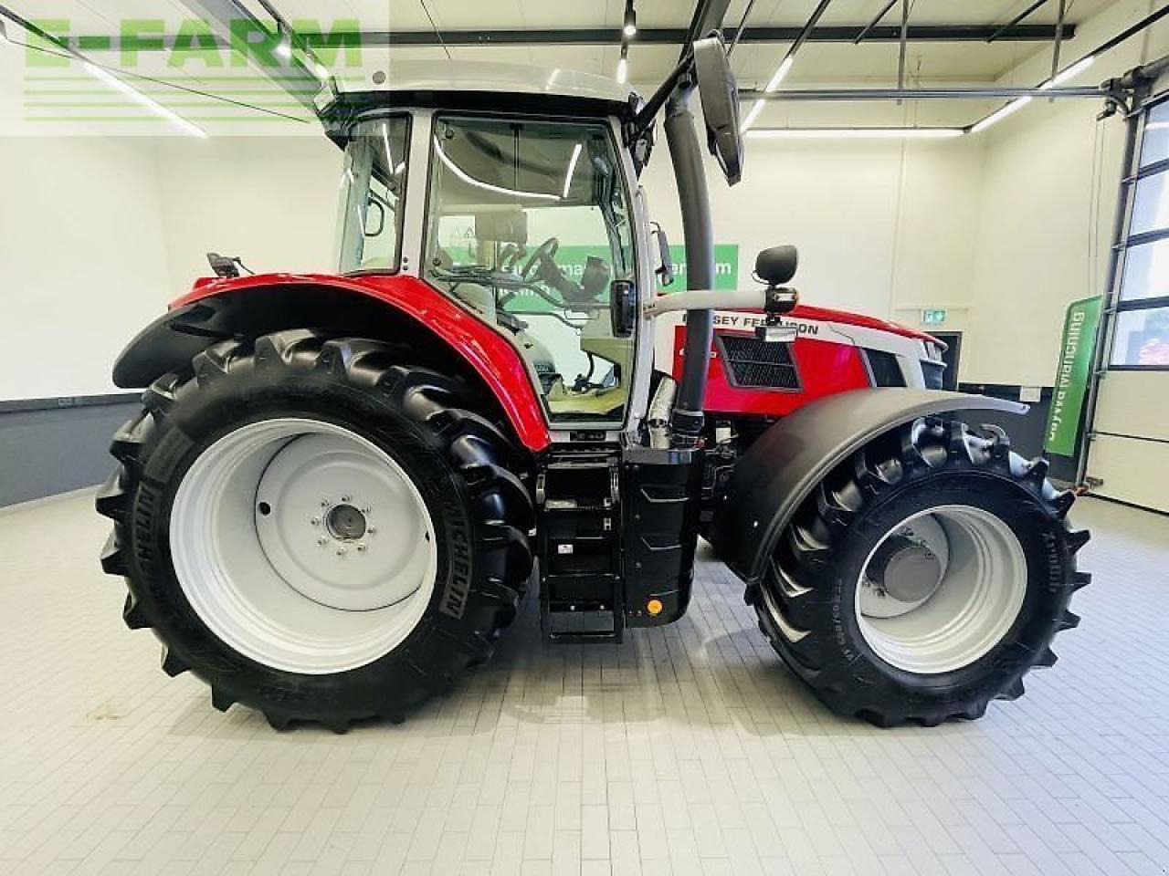 Massey Ferguson 6s.180 dyna-vt exclusive Exclusive - Tractor: foto 4 Massey Ferguson 6s.180 dyna-vt exclusive Exclusive - Tractor: foto 4