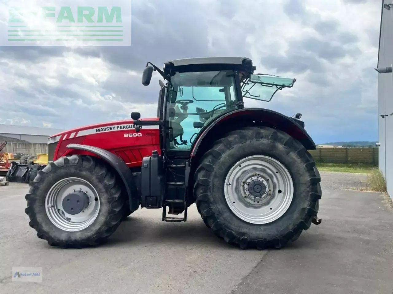Massey Ferguson 8690 - Tractor: foto 5 Massey Ferguson 8690 - Tractor: foto 5
