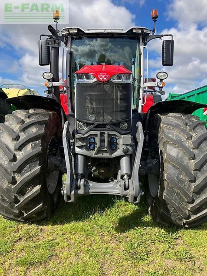 Massey Ferguson 8s.225 dyna e-power - Tractor: foto 2 Massey Ferguson 8s.225 dyna e-power - Tractor: foto 2