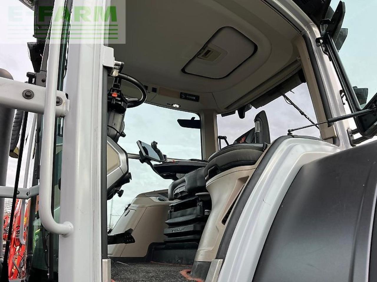 Tractor Massey Ferguson 8s.265: foto 6 Tractor Massey Ferguson 8s.265: foto 6