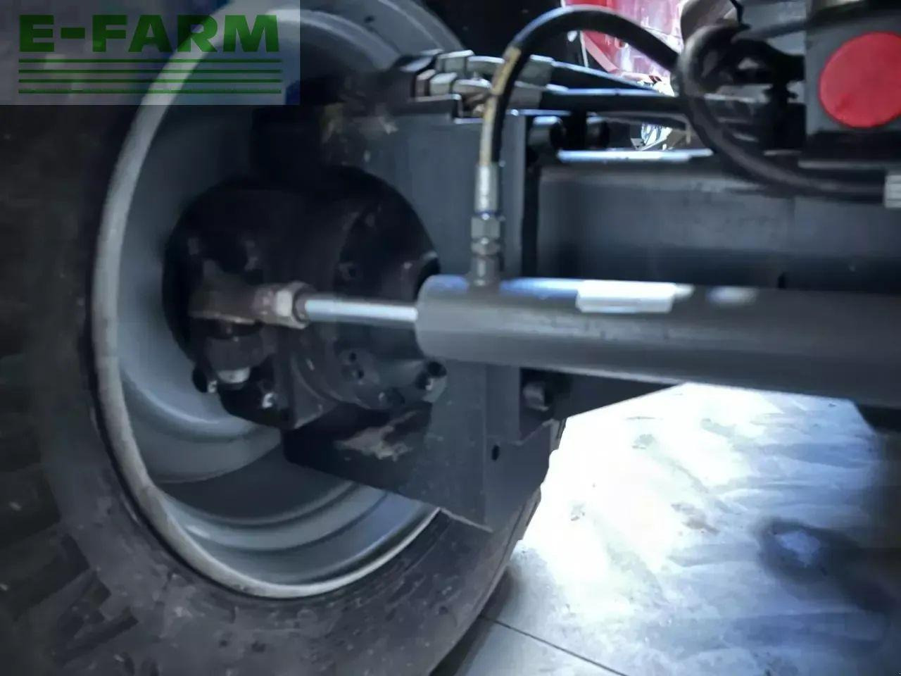 Massey Ferguson 9380 delta - Cosechadora de granos: foto 4 Massey Ferguson 9380 delta - Cosechadora de granos: foto 4