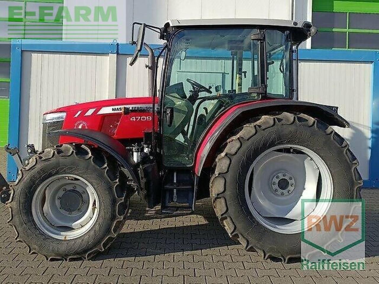 Massey Ferguson baureihe 4700 - Tractor: foto 1 Massey Ferguson baureihe 4700 - Tractor: foto 1