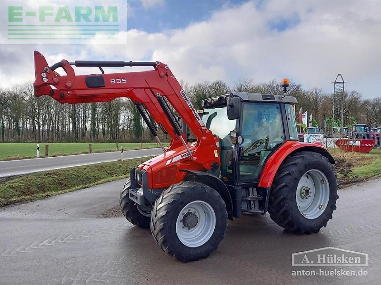 Massey Ferguson mf 5435 mit frontlader - Tractor: foto 1 Massey Ferguson mf 5435 mit frontlader - Tractor: foto 1