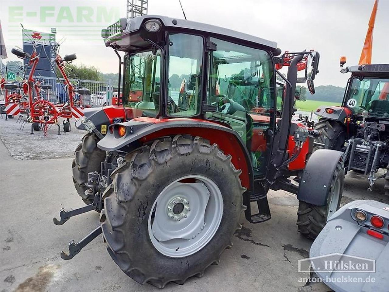Massey Ferguson mf4707 cab 4wd - Tractor: foto 5 Massey Ferguson mf4707 cab 4wd - Tractor: foto 5