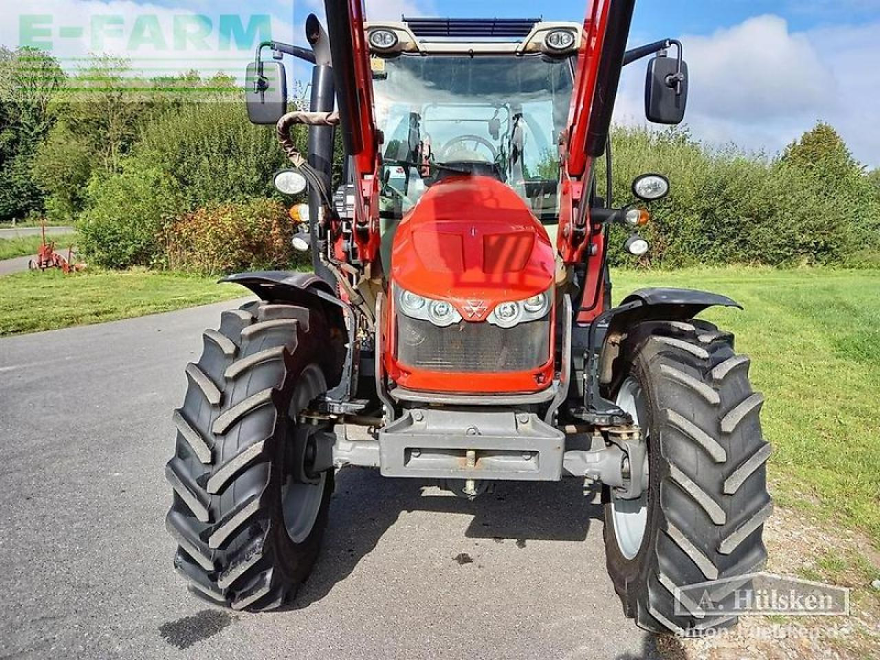 Massey Ferguson mf5611dyna4 - Tractor: foto 3 Massey Ferguson mf5611dyna4 - Tractor: foto 3