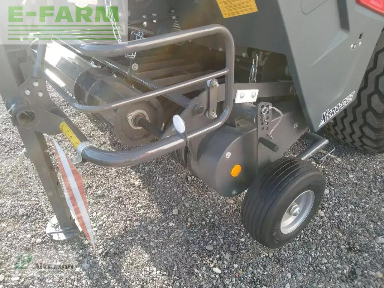 Massey Ferguson rb4160vxtra 17 messer - Empacadora de pacas cuadradas: foto 4 Massey Ferguson rb4160vxtra 17 messer - Empacadora de pacas cuadradas: foto 4