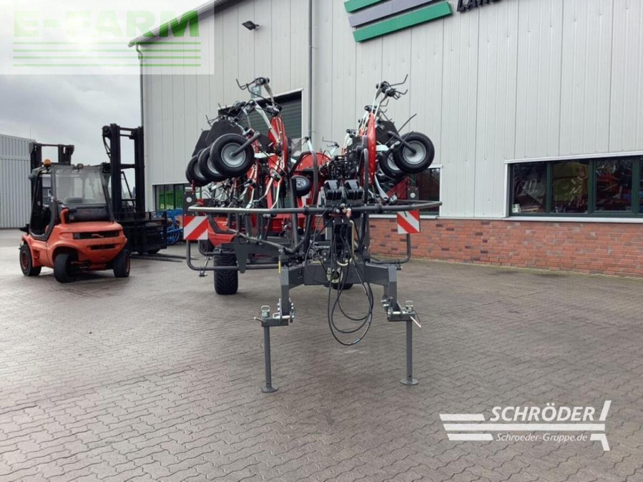 Massey Ferguson td 1310x trc (lotus 1250 t) - Henificadora: foto 2 Massey Ferguson td 1310x trc (lotus 1250 t) - Henificadora: foto 2