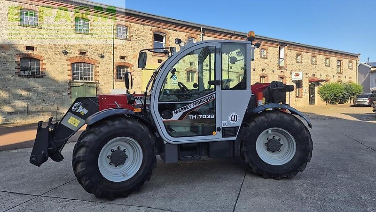 Massey Ferguson th.7038 - Manipulador telescópico: foto 2 Massey Ferguson th.7038 - Manipulador telescópico: foto 2