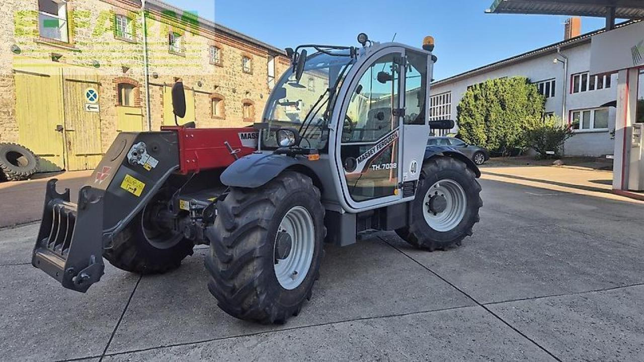 Massey Ferguson th.7038 - Manipulador telescópico: foto 1 Massey Ferguson th.7038 - Manipulador telescópico: foto 1