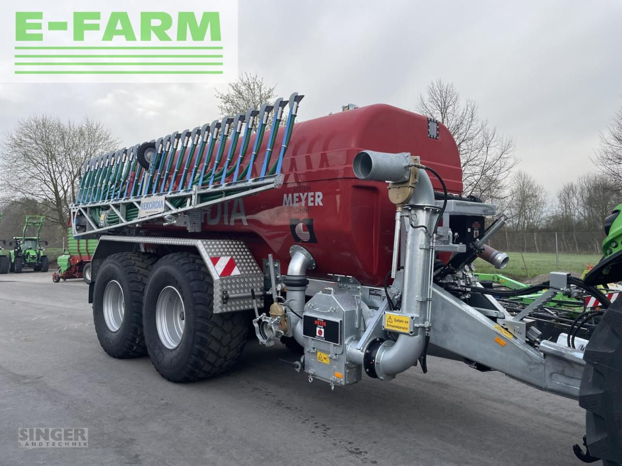 Meyer-Lohne mls 16000 mit bomech farmer 15 - Cuba de purín: foto 1 Meyer-Lohne mls 16000 mit bomech farmer 15 - Cuba de purín: foto 1