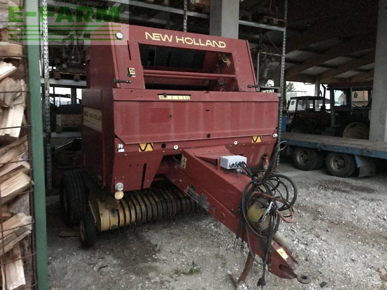 New Holland 640 B Bale Command - Empacadora de pacas cuadradas: foto 1 New Holland 640 B Bale Command - Empacadora de pacas cuadradas: foto 1