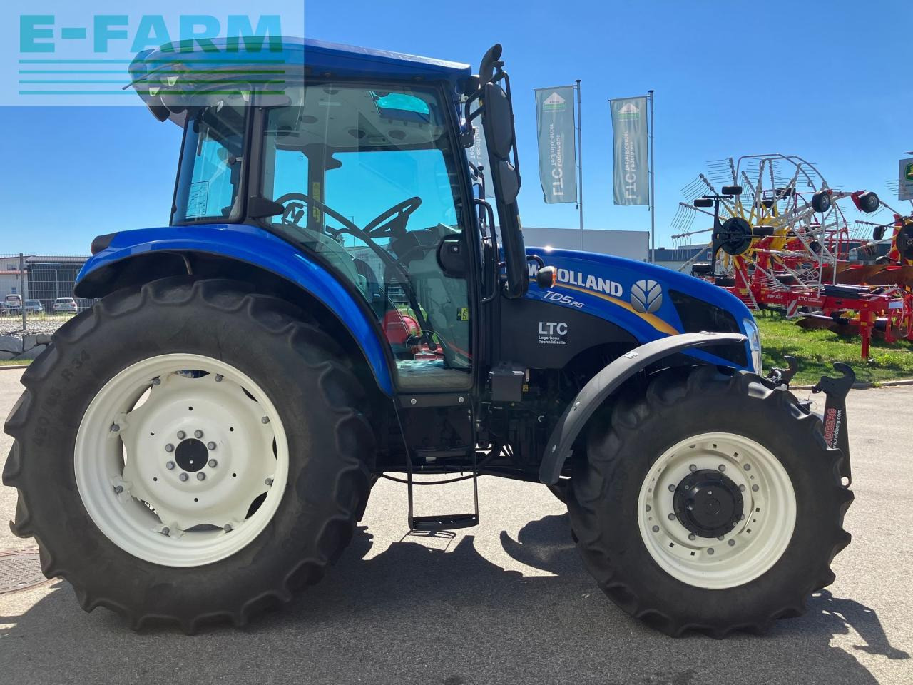 New Holland TD5.85 - Tractor: foto 5 New Holland TD5.85 - Tractor: foto 5