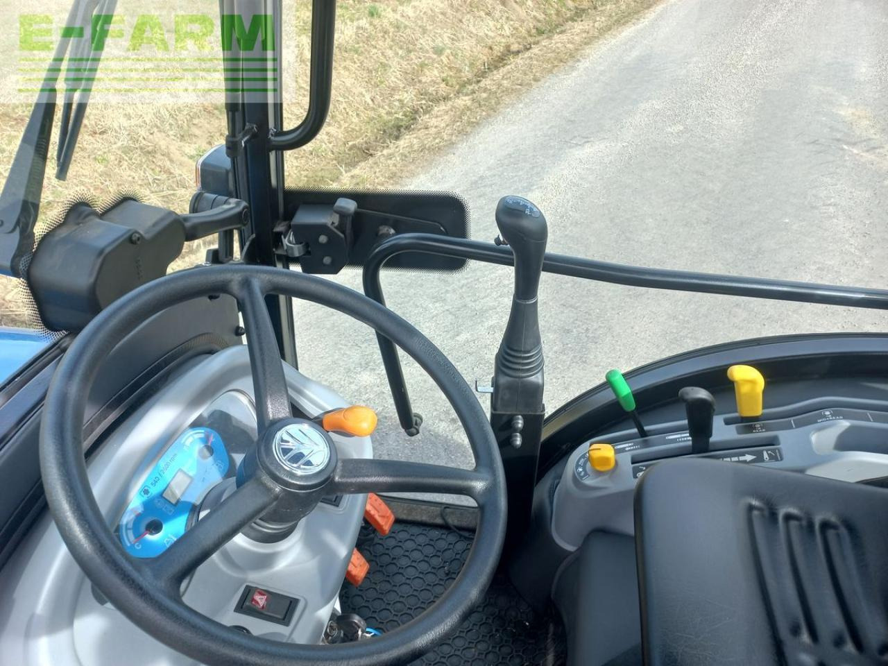 Tractor New Holland boomer 25: foto 7