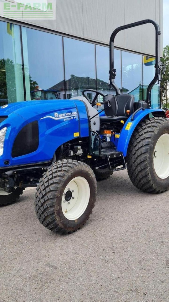 New Holland boomer 50 - Tractor: foto 3 New Holland boomer 50 - Tractor: foto 3
