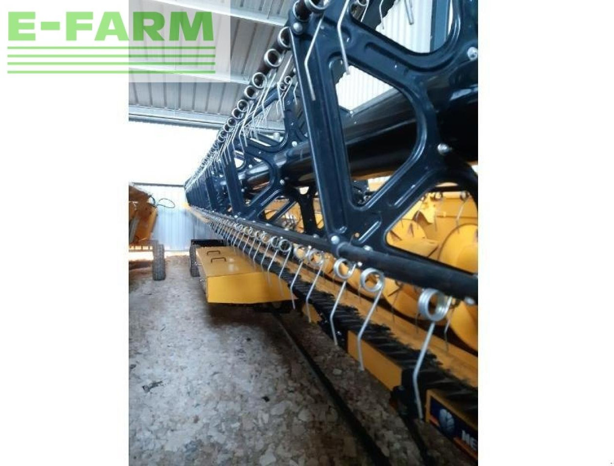 New Holland cpe1070 - Cabezal de grano: foto 2 New Holland cpe1070 - Cabezal de grano: foto 2