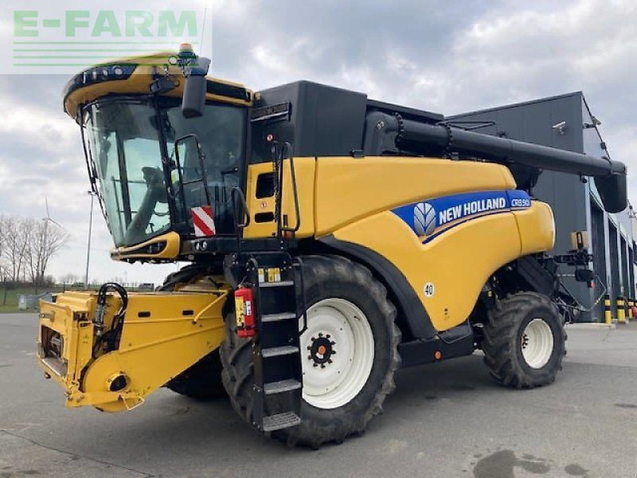 New Holland cr8.90 - Cosechadora de granos: foto 1 New Holland cr8.90 - Cosechadora de granos: foto 1