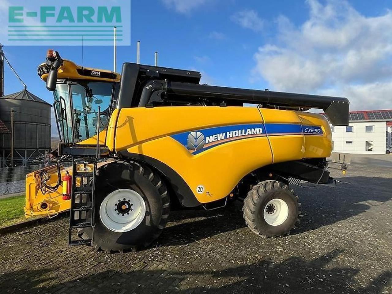 New Holland cx 6.90 schüttler mähdrescher + 7,6m sw + sww - Cosechadora de granos: foto 5 New Holland cx 6.90 schüttler mähdrescher + 7,6m sw + sww - Cosechadora de granos: foto 5