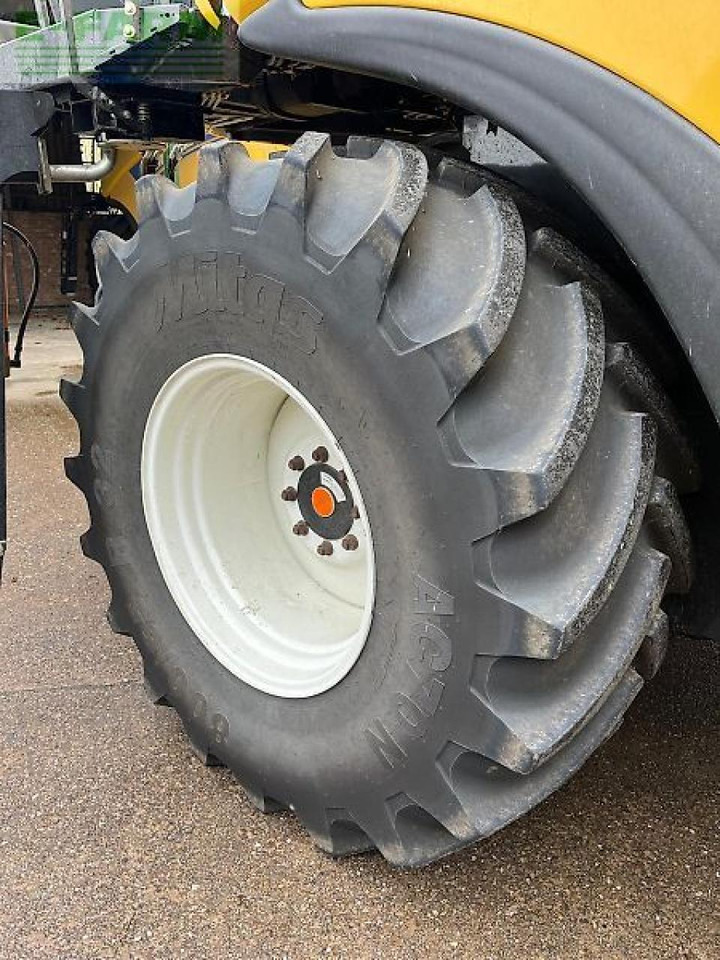 New Holland cx5.90 - Cosechadora de granos: foto 2 New Holland cx5.90 - Cosechadora de granos: foto 2