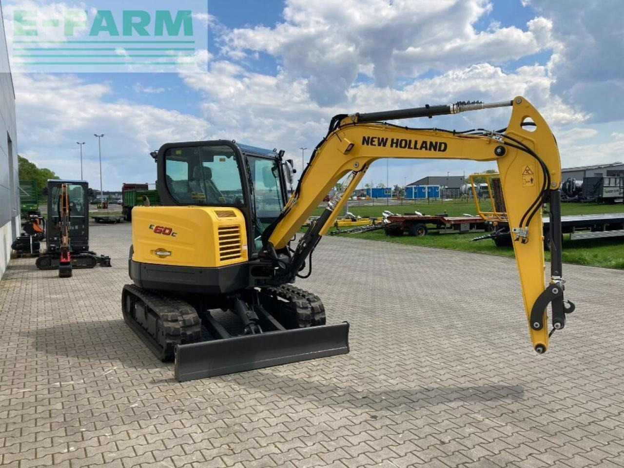 Miniexcavadora New Holland e 60c: foto 7