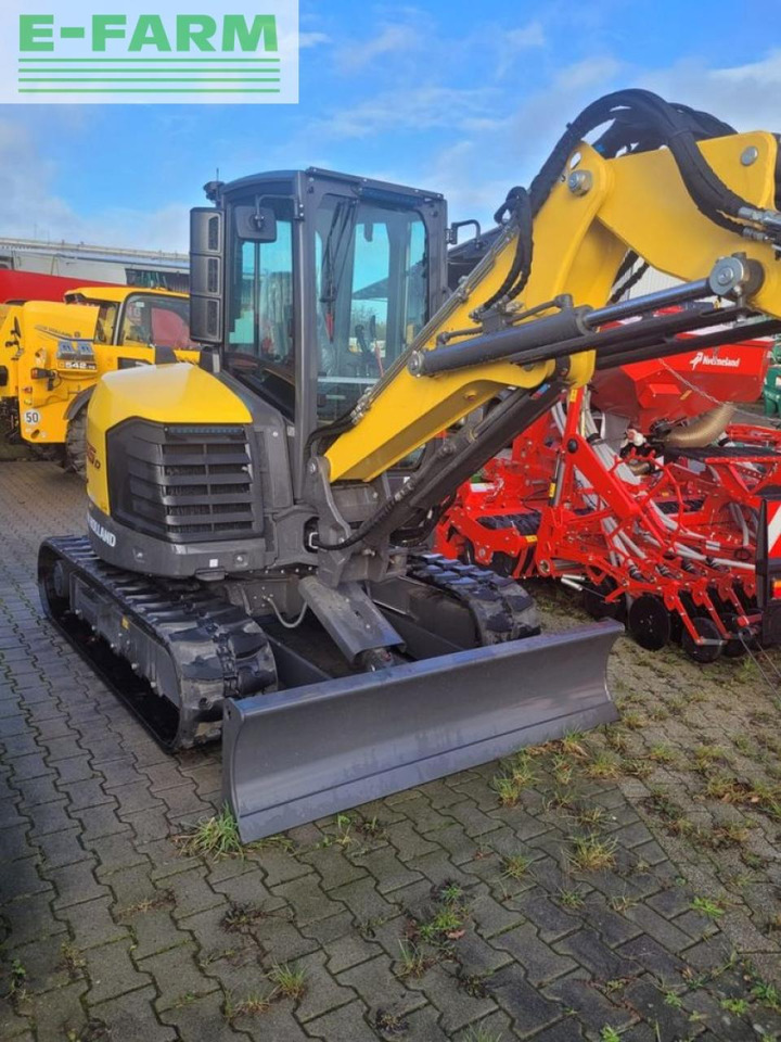 New Holland e55d - Miniexcavadora: foto 1 New Holland e55d - Miniexcavadora: foto 1