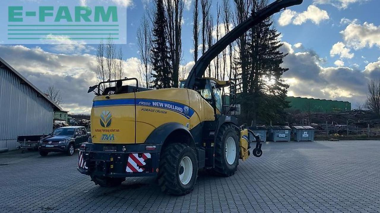 New Holland fr 550 häcksler inkl. pickup und maisgebiss - Cosechadora de forraje: foto 2 New Holland fr 550 häcksler inkl. pickup und maisgebiss - Cosechadora de forraje: foto 2