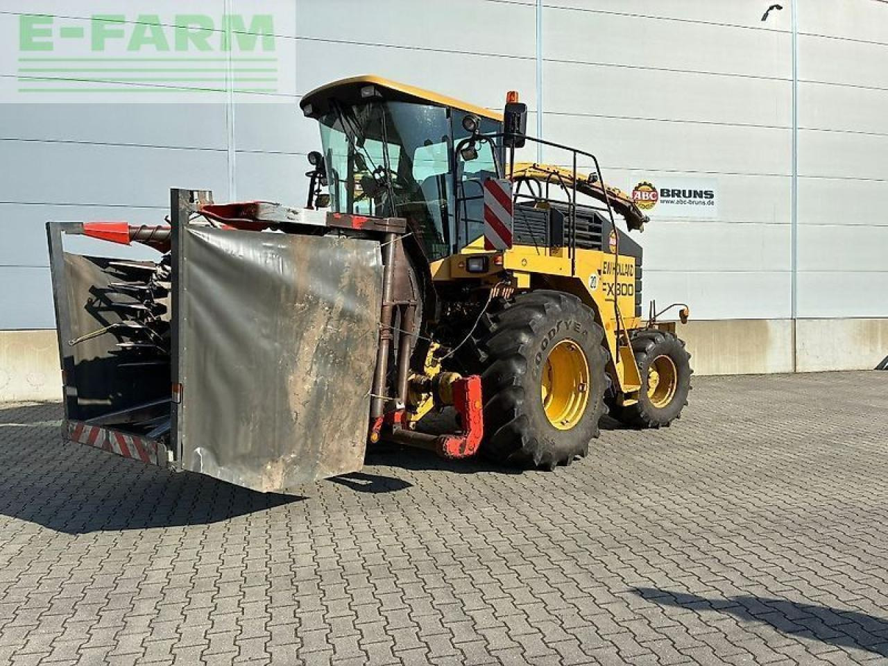 New Holland fx 300 - Cosechadora de forraje: foto 1 New Holland fx 300 - Cosechadora de forraje: foto 1