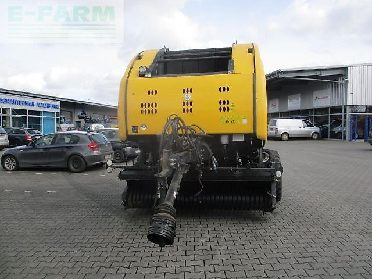 New Holland rb 180 - Empacadora de pacas cuadradas: foto 2 New Holland rb 180 - Empacadora de pacas cuadradas: foto 2