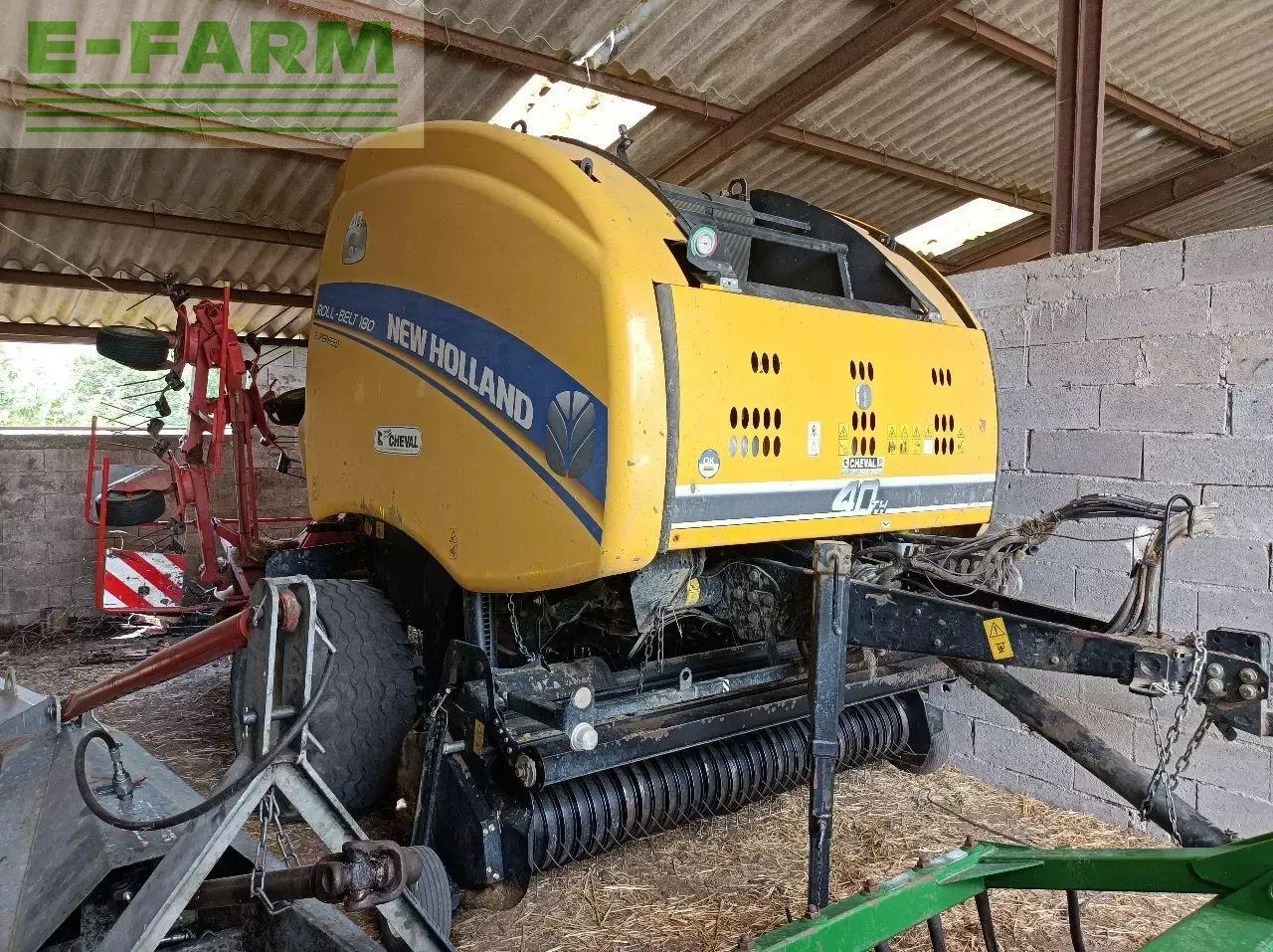New Holland rb 180 superfeed - Empacadora de pacas cuadradas: foto 1 New Holland rb 180 superfeed - Empacadora de pacas cuadradas: foto 1