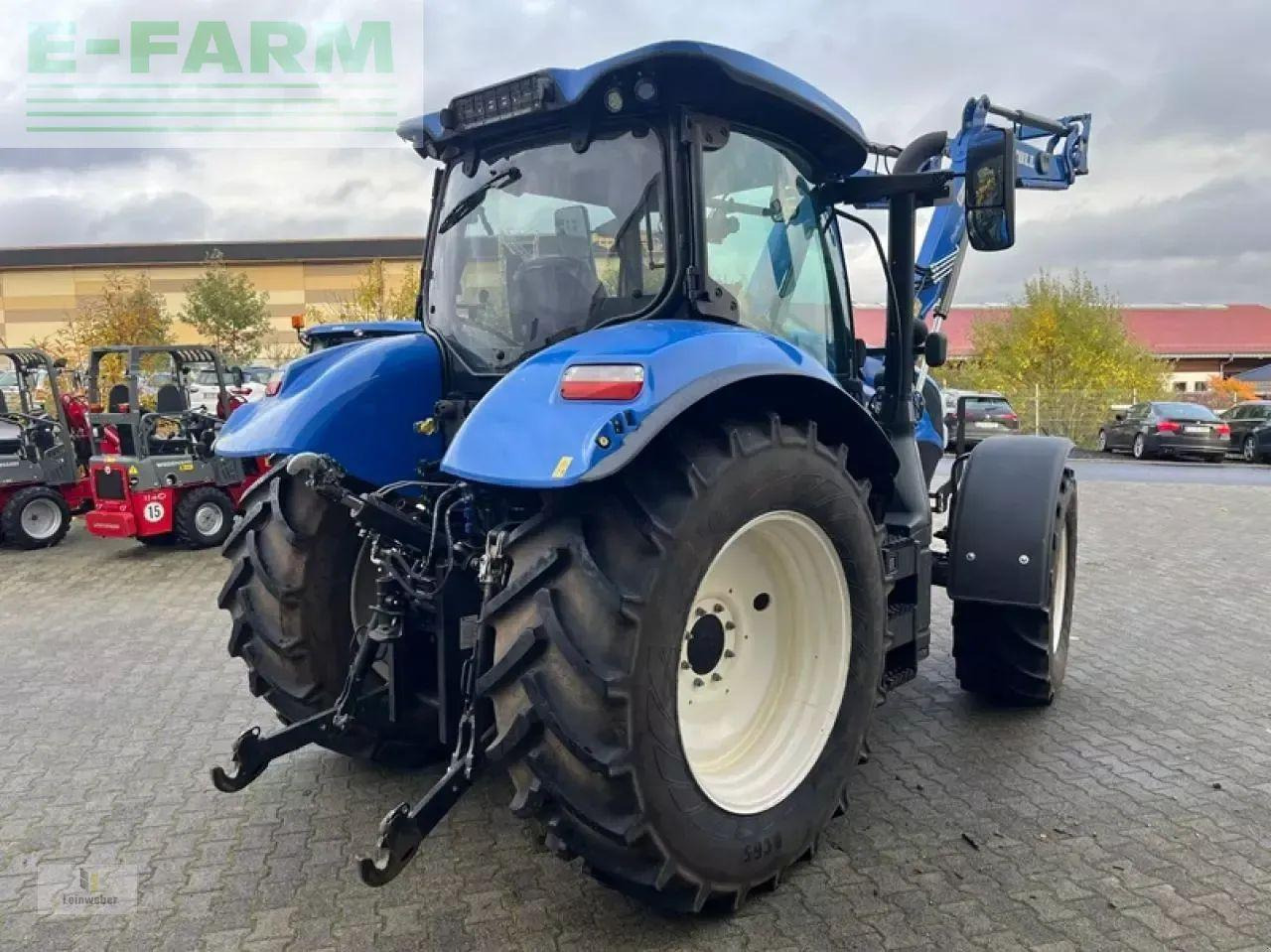 New Holland t 6.145 ec - Tractor: foto 4 New Holland t 6.145 ec - Tractor: foto 4