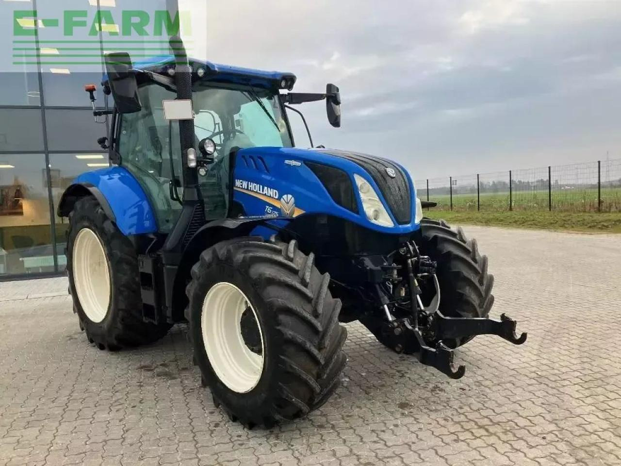New Holland t 6.175 ac - Tractor: foto 2 New Holland t 6.175 ac - Tractor: foto 2