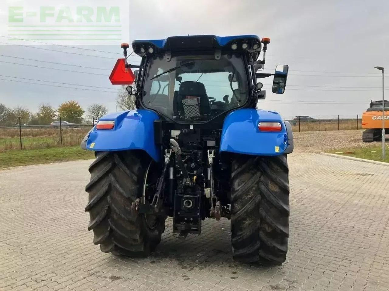 New Holland t 6.175 ac - Tractor: foto 4 New Holland t 6.175 ac - Tractor: foto 4
