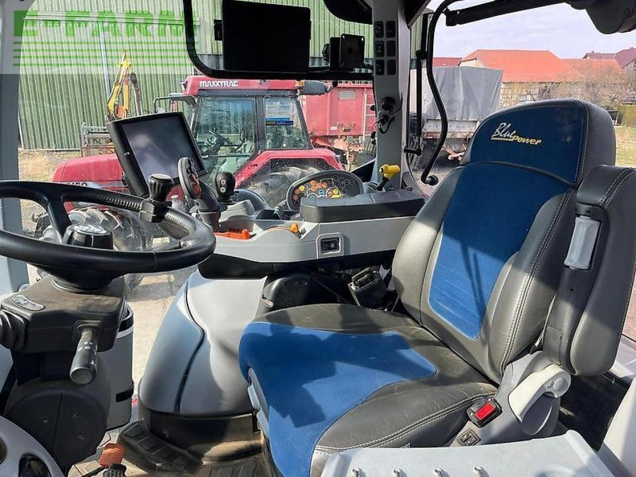 New Holland t 7.210 ac traktor stufenlos blue power auto command - Tractor: foto 3 New Holland t 7.210 ac traktor stufenlos blue power auto command - Tractor: foto 3