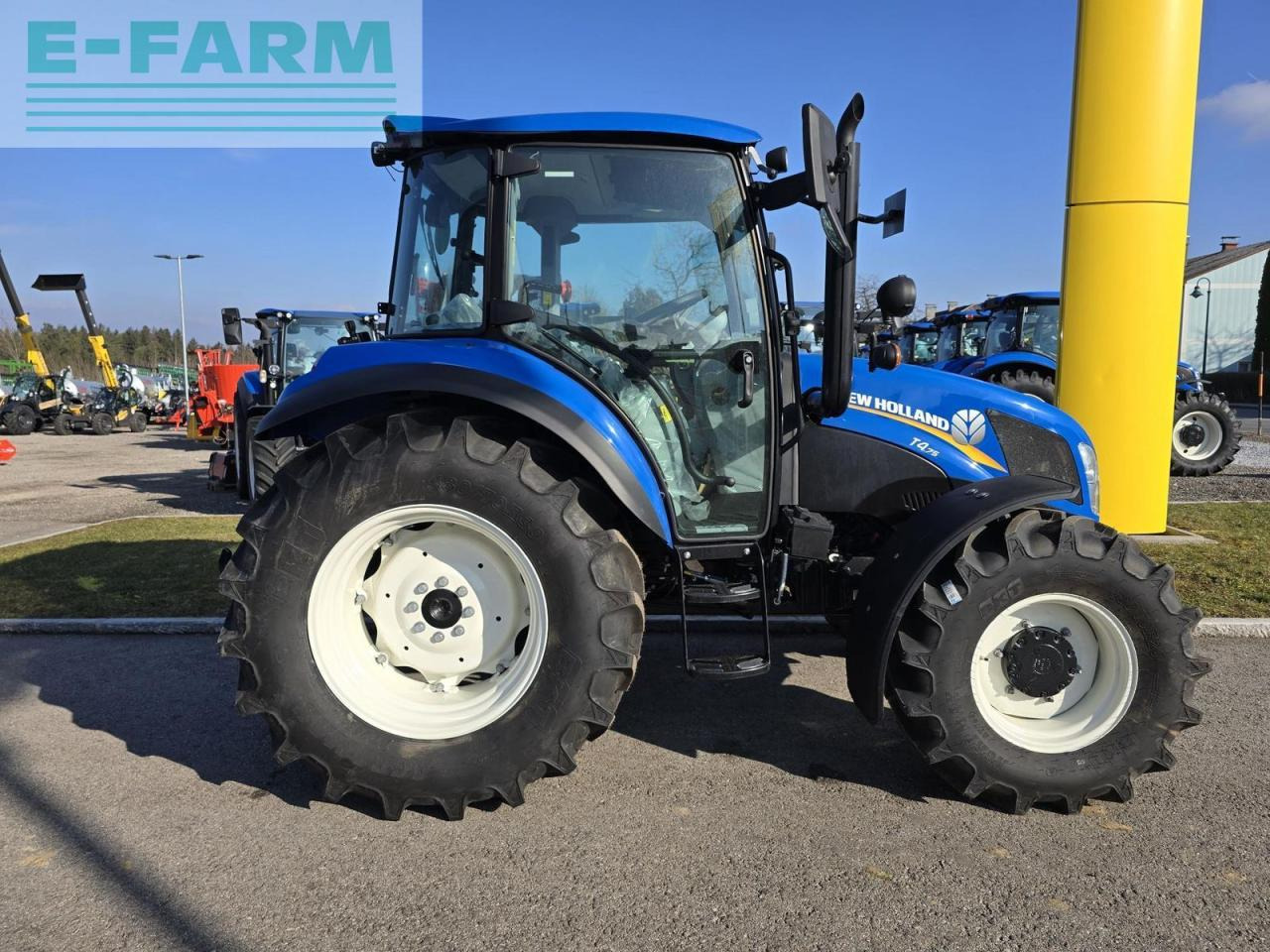 New Holland t4.75 stage v - Tractor: foto 1 New Holland t4.75 stage v - Tractor: foto 1