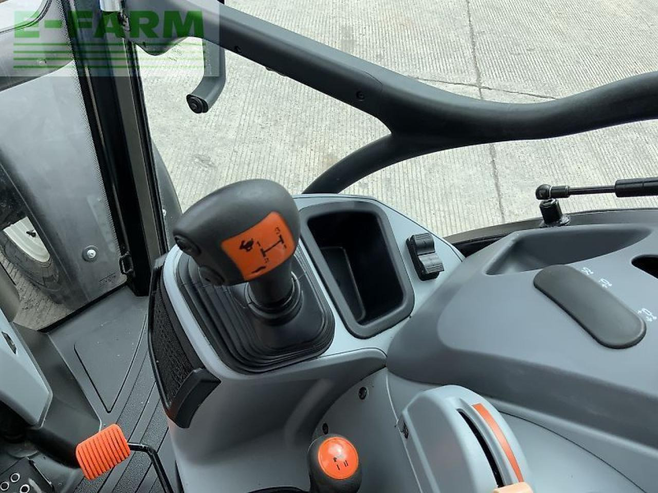Tractor New Holland t5.95 tractor (st23762): foto 20