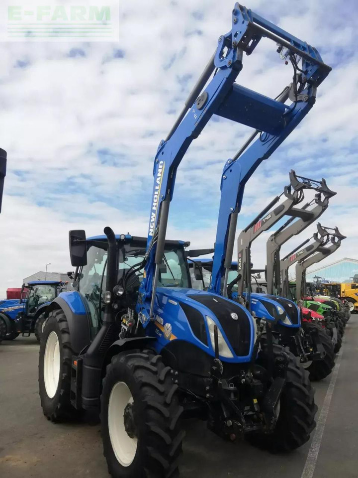 New Holland t6.145 dynamic command - Tractor: foto 2 New Holland t6.145 dynamic command - Tractor: foto 2