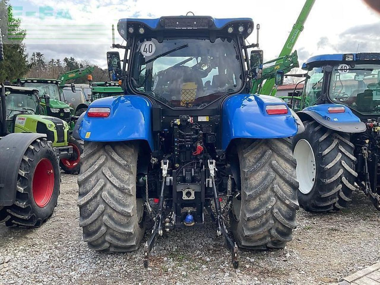 New Holland t6.180 ac - Tractor: foto 3 New Holland t6.180 ac - Tractor: foto 3