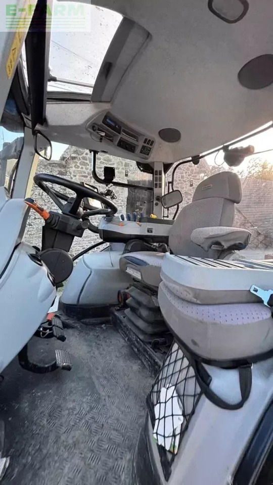 New Holland t6.180 dynamic command - Tractor: foto 4 New Holland t6.180 dynamic command - Tractor: foto 4