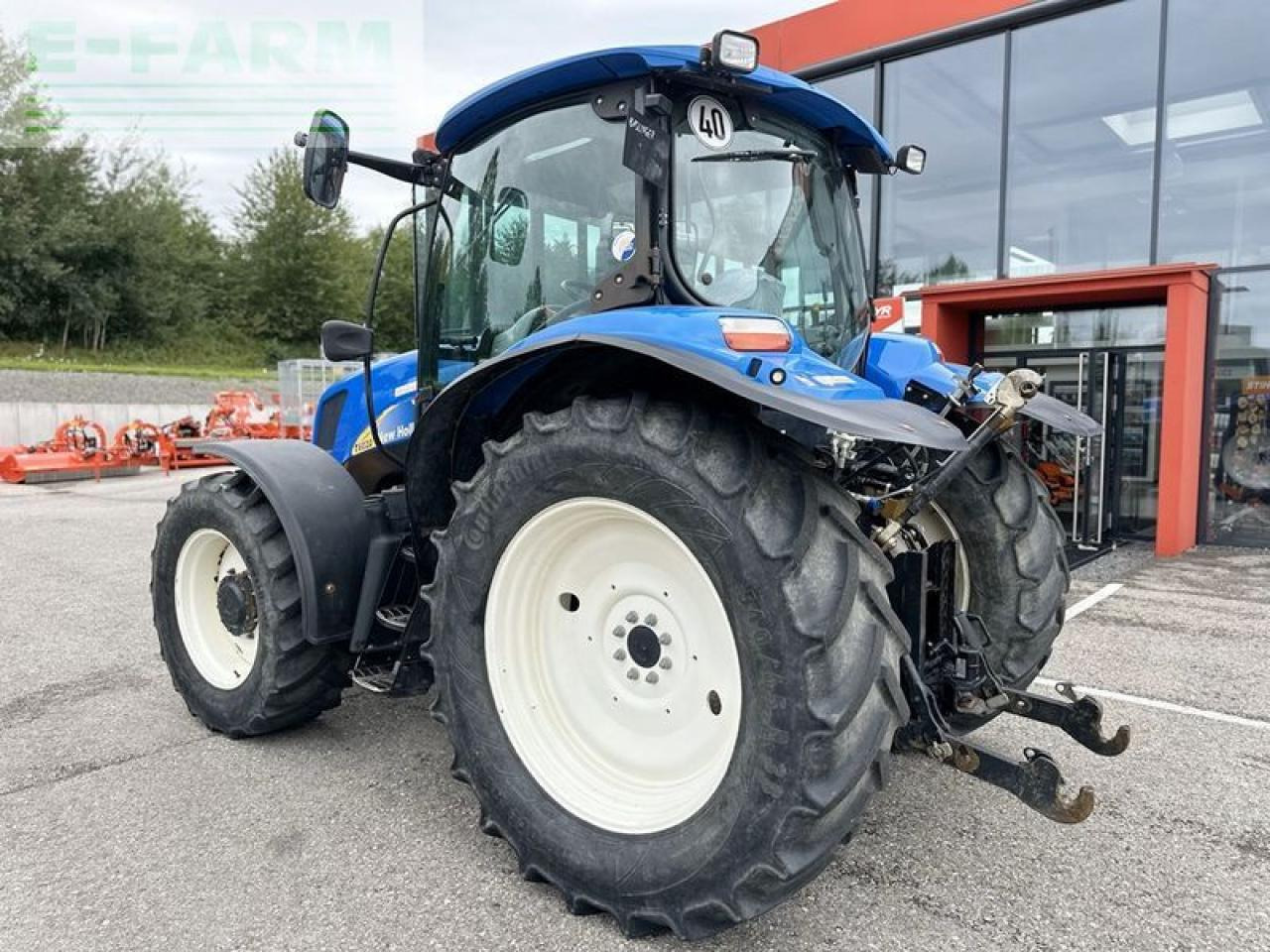 New Holland t6020 delta Delta - Tractor: foto 4 New Holland t6020 delta Delta - Tractor: foto 4