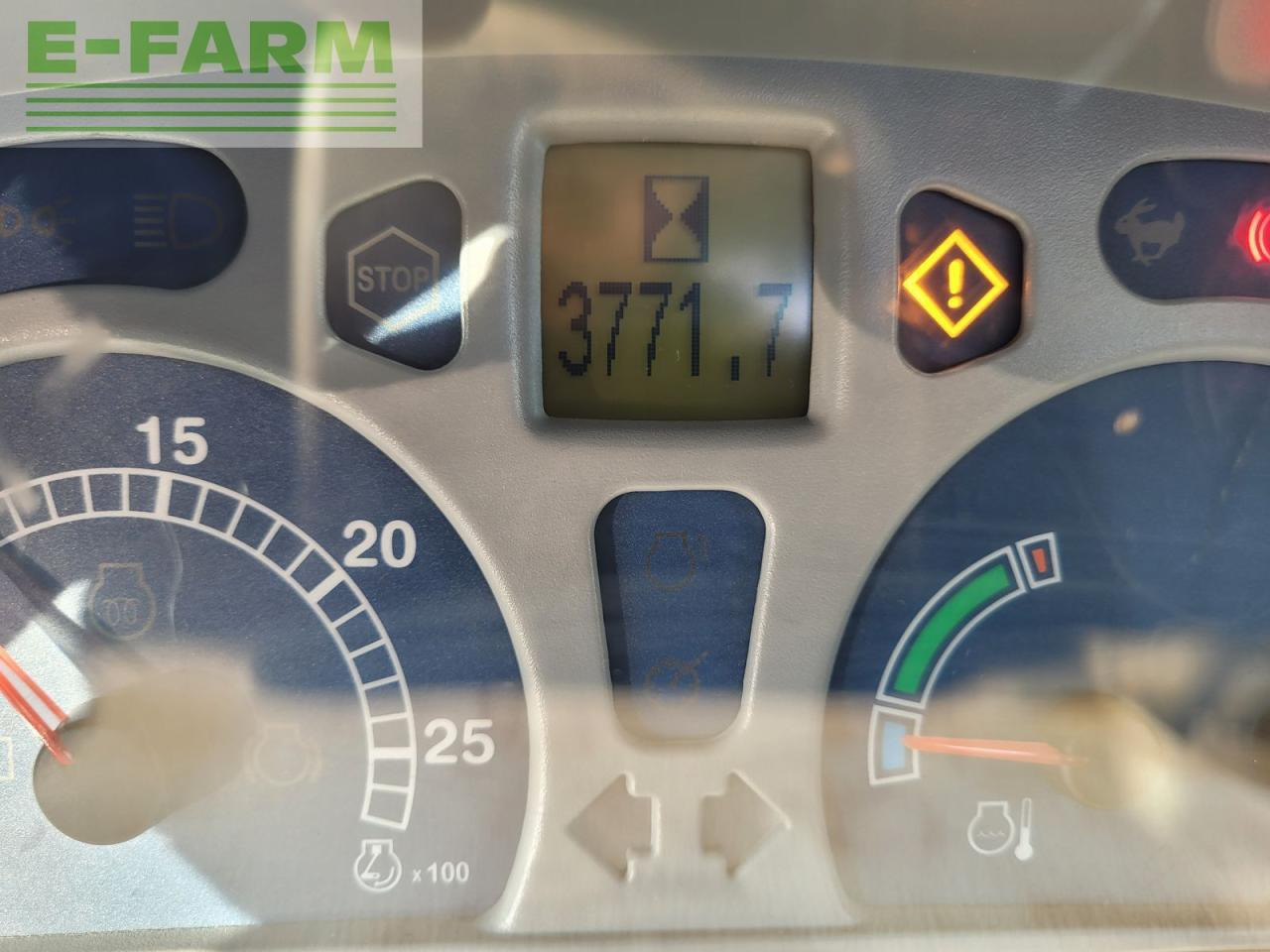 Tractor New Holland t6020 elite Elite: foto 8