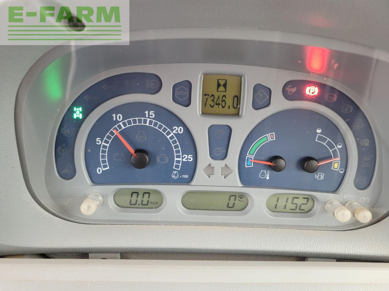 Tractor New Holland t6070 elite Elite: foto 8