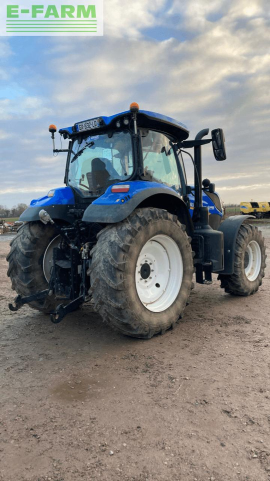 New Holland t7.165s range command s5 S - Tractor: foto 3 New Holland t7.165s range command s5 S - Tractor: foto 3