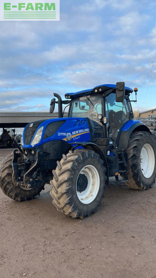 New Holland t7.165s range command s5 S - Tractor: foto 1 New Holland t7.165s range command s5 S - Tractor: foto 1