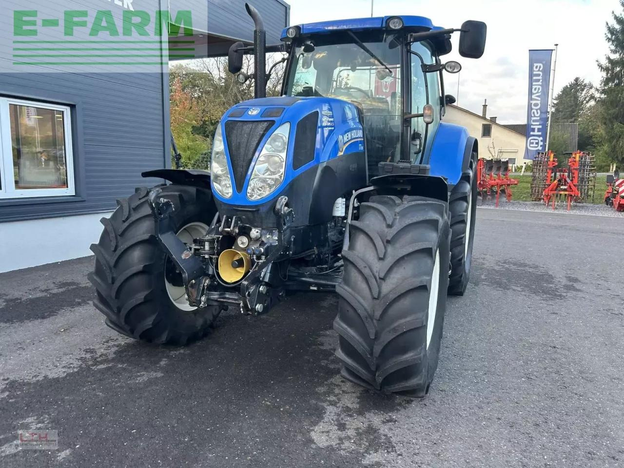 New Holland t7.185 auto command - Tractor: foto 4 New Holland t7.185 auto command - Tractor: foto 4