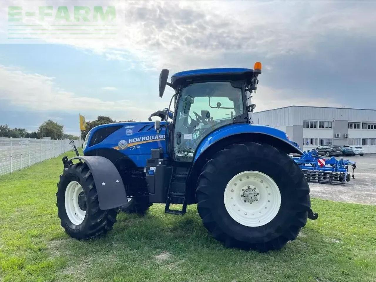 New Holland t7.190 - Tractor: foto 4 New Holland t7.190 - Tractor: foto 4